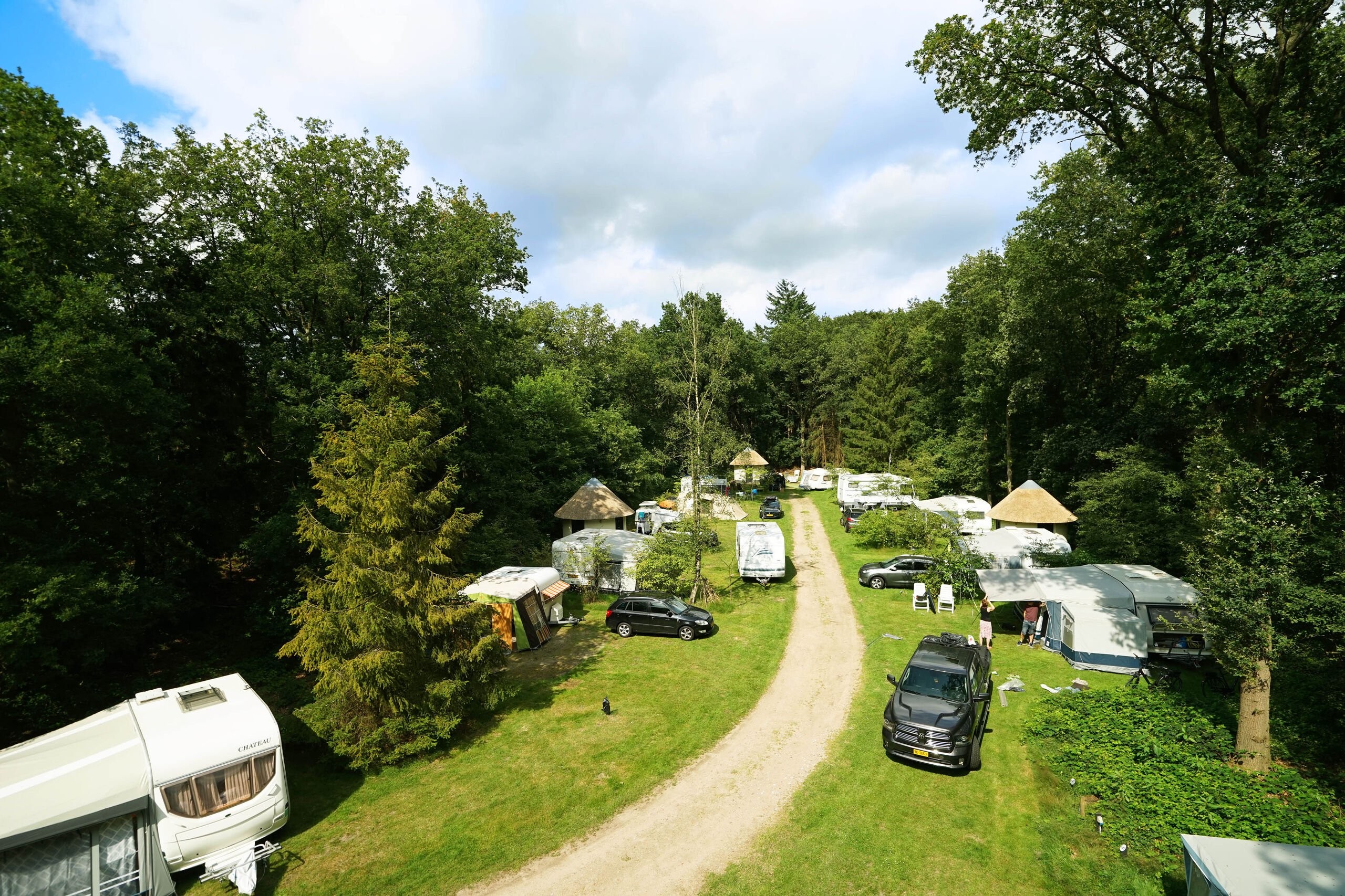 Camping pitch with private sanitary facilities